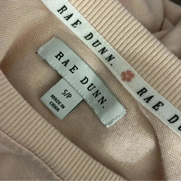 🌟Rae Dunn Women's "BEST MOM  EVER" Studio Raglan Pullover Sweatshirt S - Picture 5 of 11